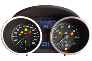 Mercedes SLK Klasse Displayreparatur MFA/KM-Anzeige